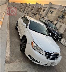Chrysler 200